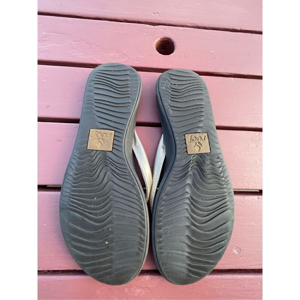 Reef Gold Flip Flops - Picture 4 of 5